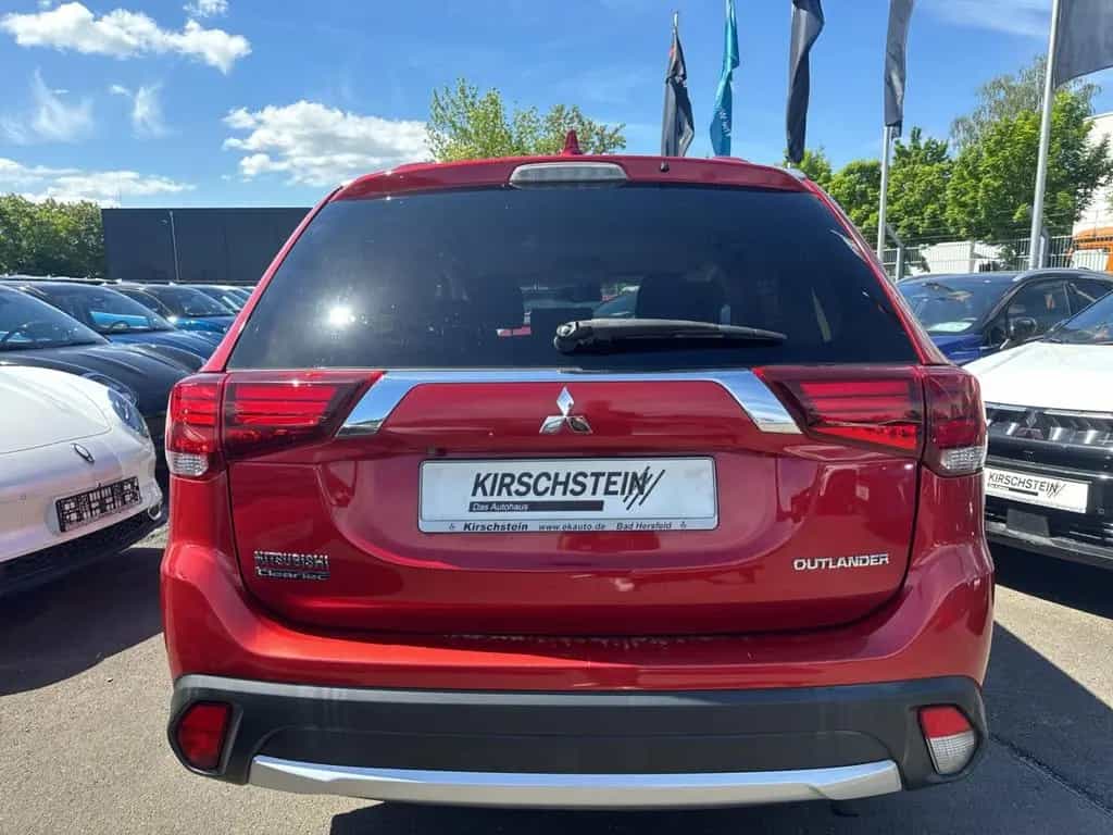 Mitsubishi Outlander Edition 100 2WD 2.0  MIVEC WR Kamera 03/2018-photo-25