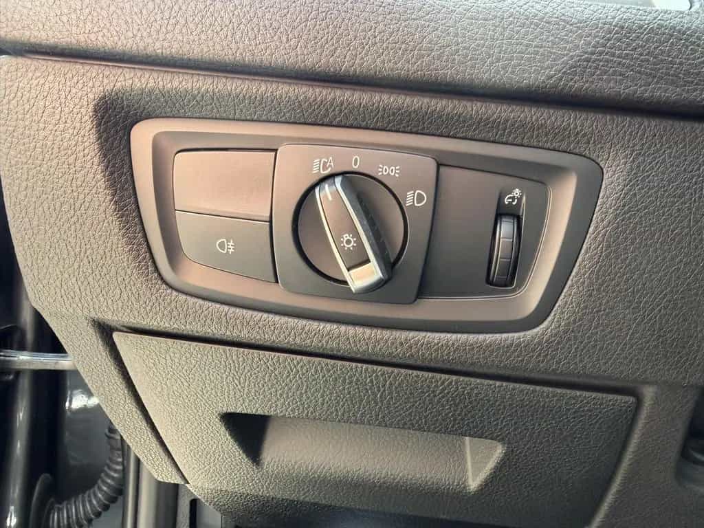 BMW M140 Special Edition LED Navi Memory SHZ PDC Te 04/2019-photo-16