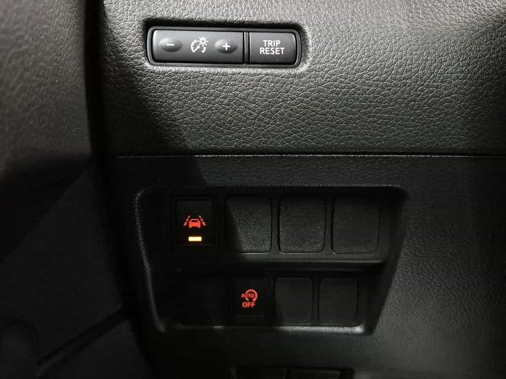 Nissan Qashqai LED/App-C./Pano/SHZ/360°/Tempom./18-LM 08/2018-photo-18