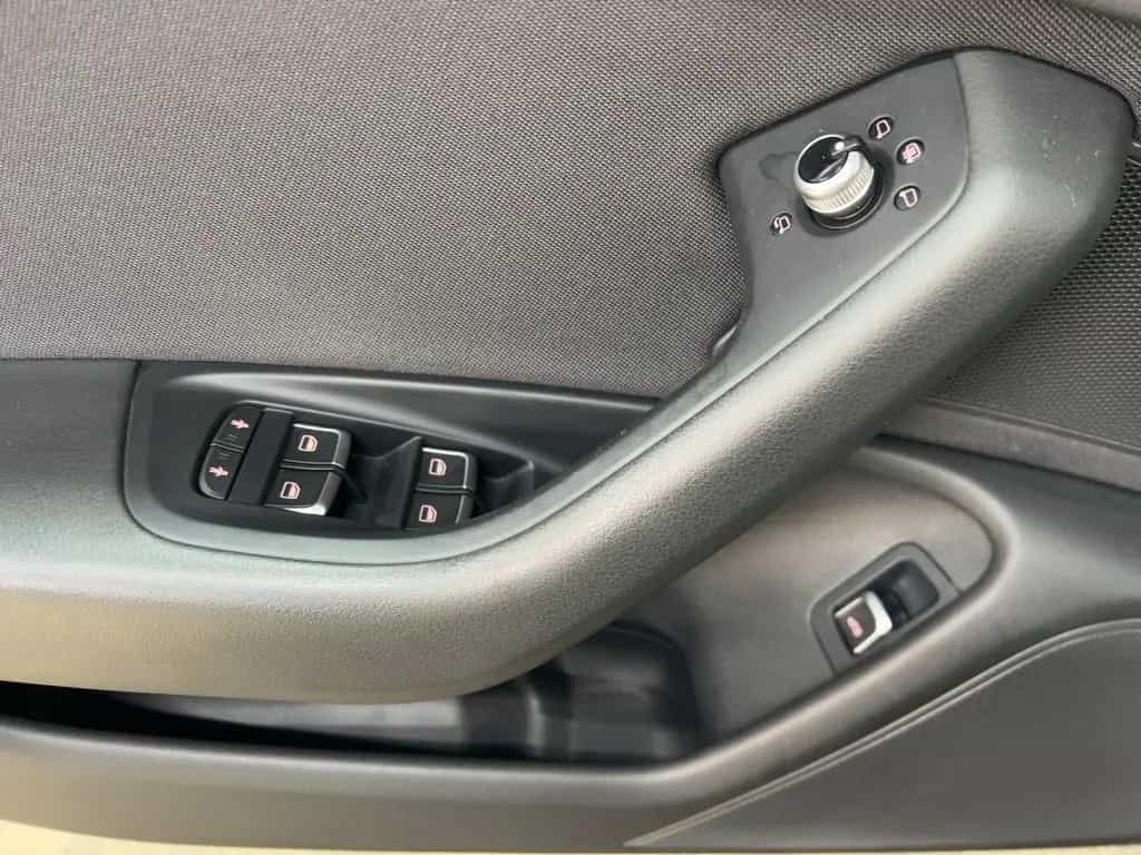 Audi A6 2.0 TDI Avant ultra SHZ Rückfahrkamera PDC BT 04/2018-photo-16
