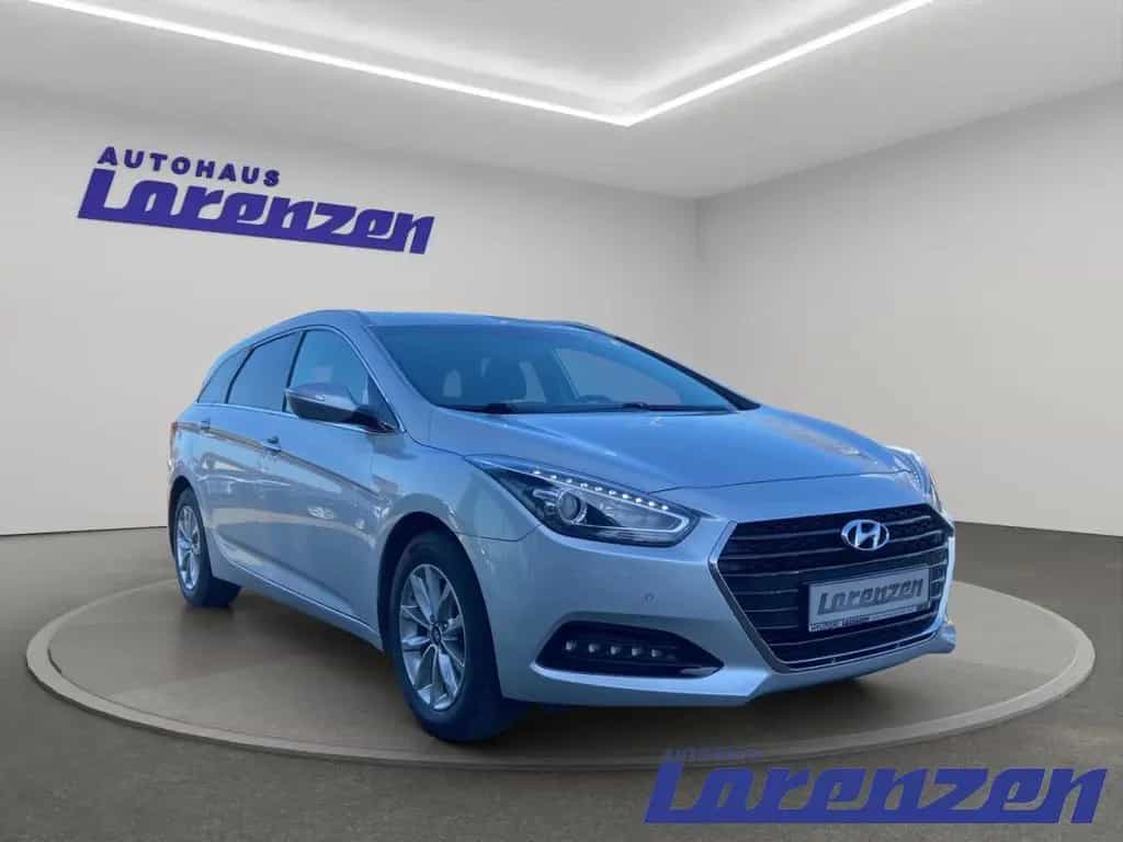 Hyundai i40 blue Trend GDI 1.6 CW M T Navi ACC Android A 09/2018-photo-2