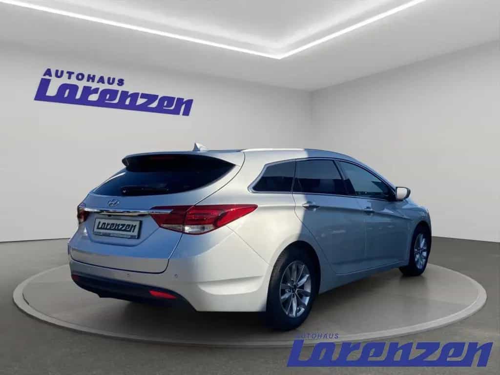 Hyundai i40 blue Trend GDI 1.6 CW M T Navi ACC Android A 09/2018-photo-4