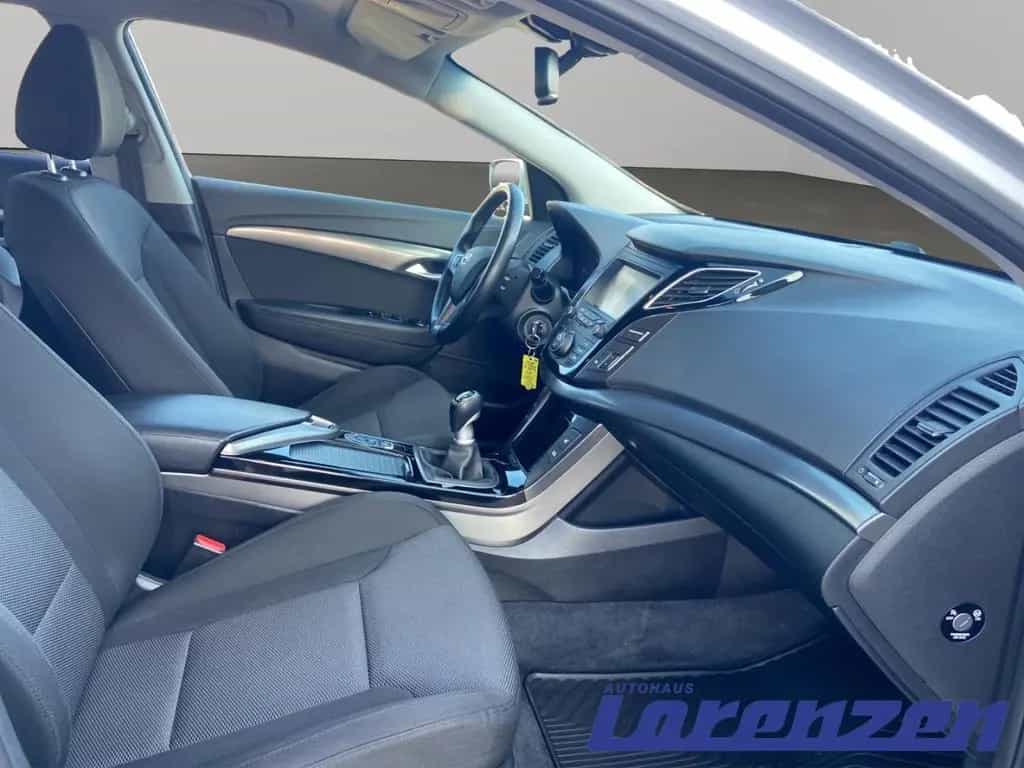 Hyundai i40 blue Trend GDI 1.6 CW M T Navi ACC Android A 09/2018-photo-8