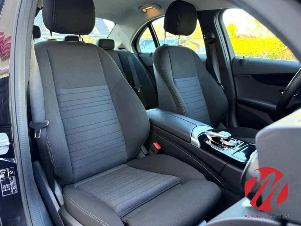Mercedes-Benz C-Class 200 d NAVI KAMERA LED KEYLESSGO CARPLAY PARKLE 11/2020-photo-15
