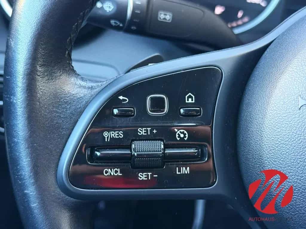 Mercedes-Benz C-Class 200 d NAVI KAMERA LED KEYLESSGO CARPLAY PARKLE 11/2020-photo-17