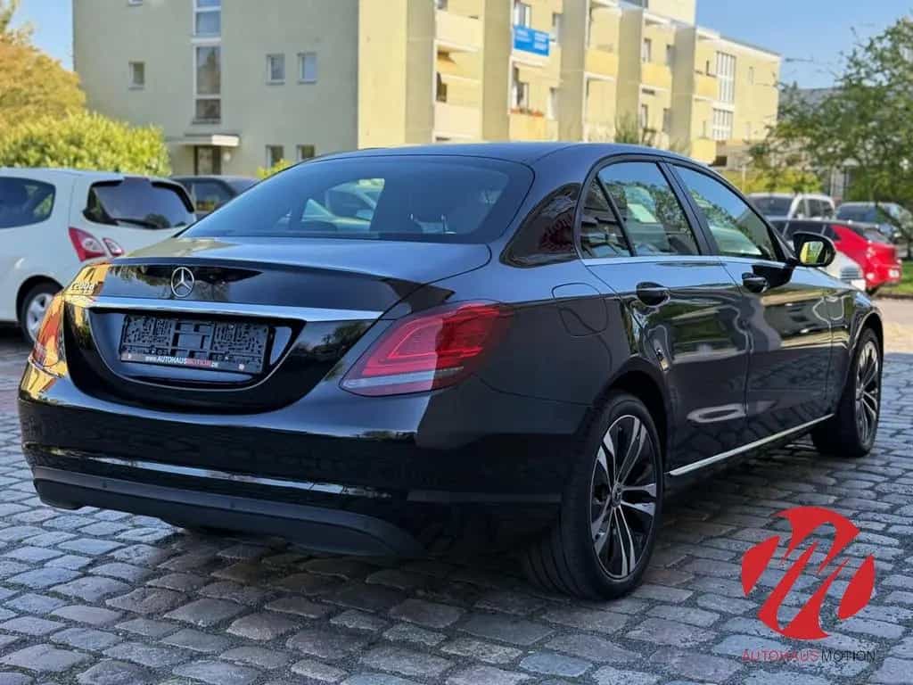 Mercedes-Benz C-Class 200 d NAVI KAMERA LED KEYLESSGO CARPLAY PARKLE 11/2020-photo-2