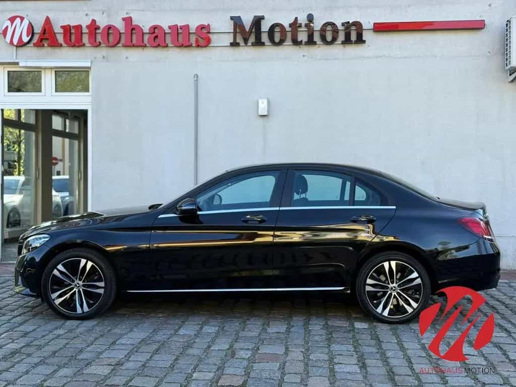 Mercedes-Benz C-Class 200 d NAVI KAMERA LED KEYLESSGO CARPLAY PARKLE 11/2020-photo-6