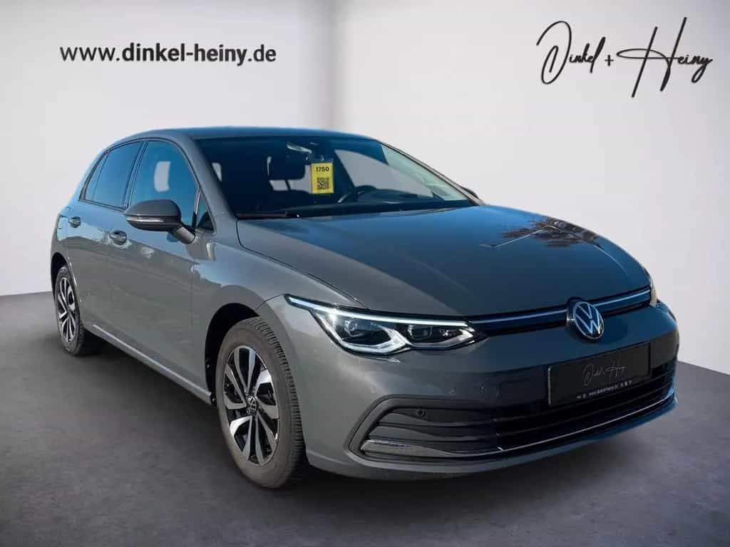Volkswagen Golf VIII Lim. Life ACTIVE 1.5 TSI 12/2022-photo-2