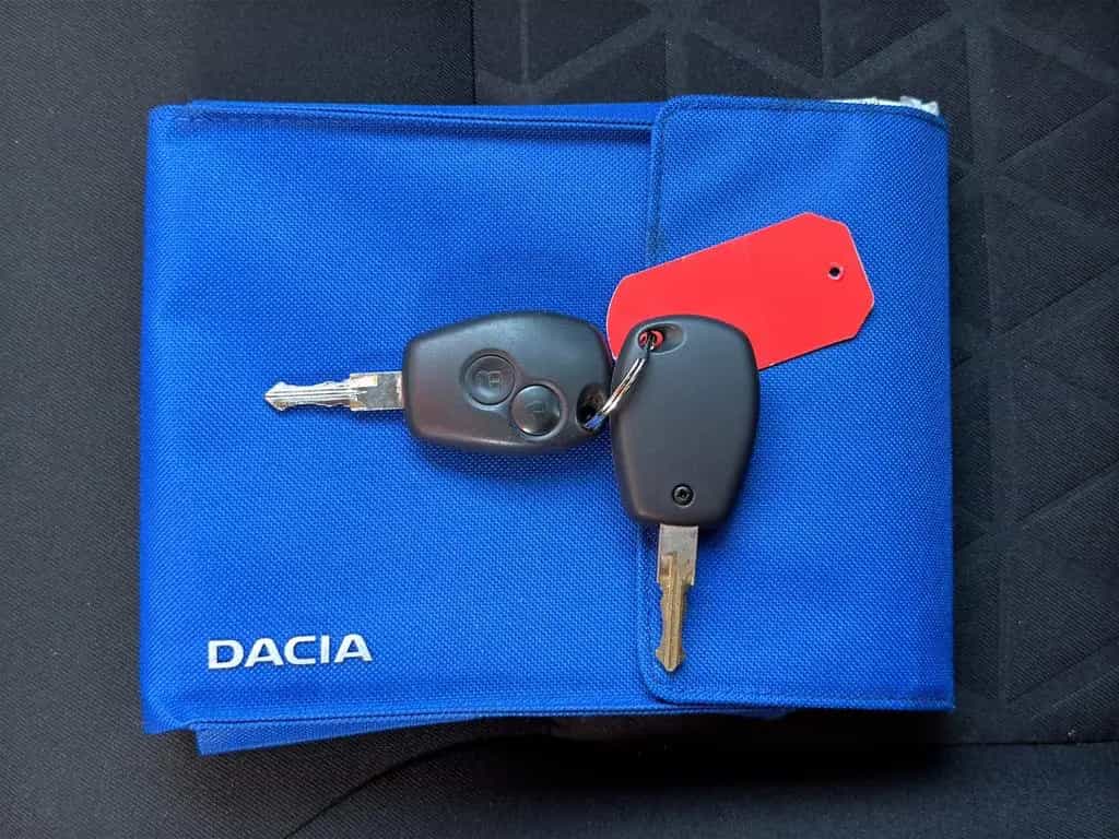 Dacia Duster 1.6 16V LAUREATE *1.Hand*Navi*Temp*PDC* 03/2016-photo-22