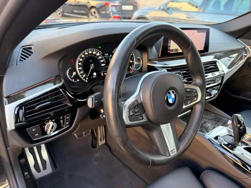 BMW 5 Series 540i M-SPORTPAKET HEAD-Up LEDER NAVI KAMERA KEY. 06/2019-photo-28