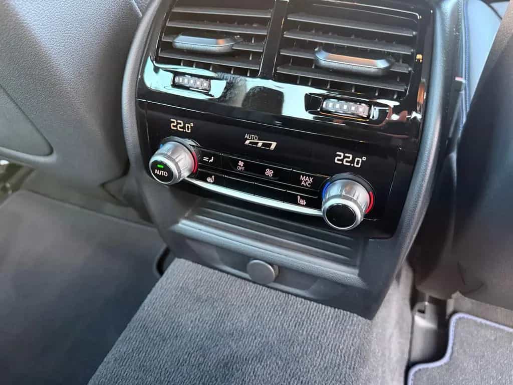 BMW 5 Series 540i M-SPORTPAKET HEAD-Up LEDER NAVI KAMERA KEY. 06/2019-photo-29