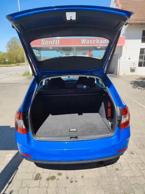 Skoda Octavia 1.5 TSI ACT DSG Style Combi Style 03/2019-photo-5