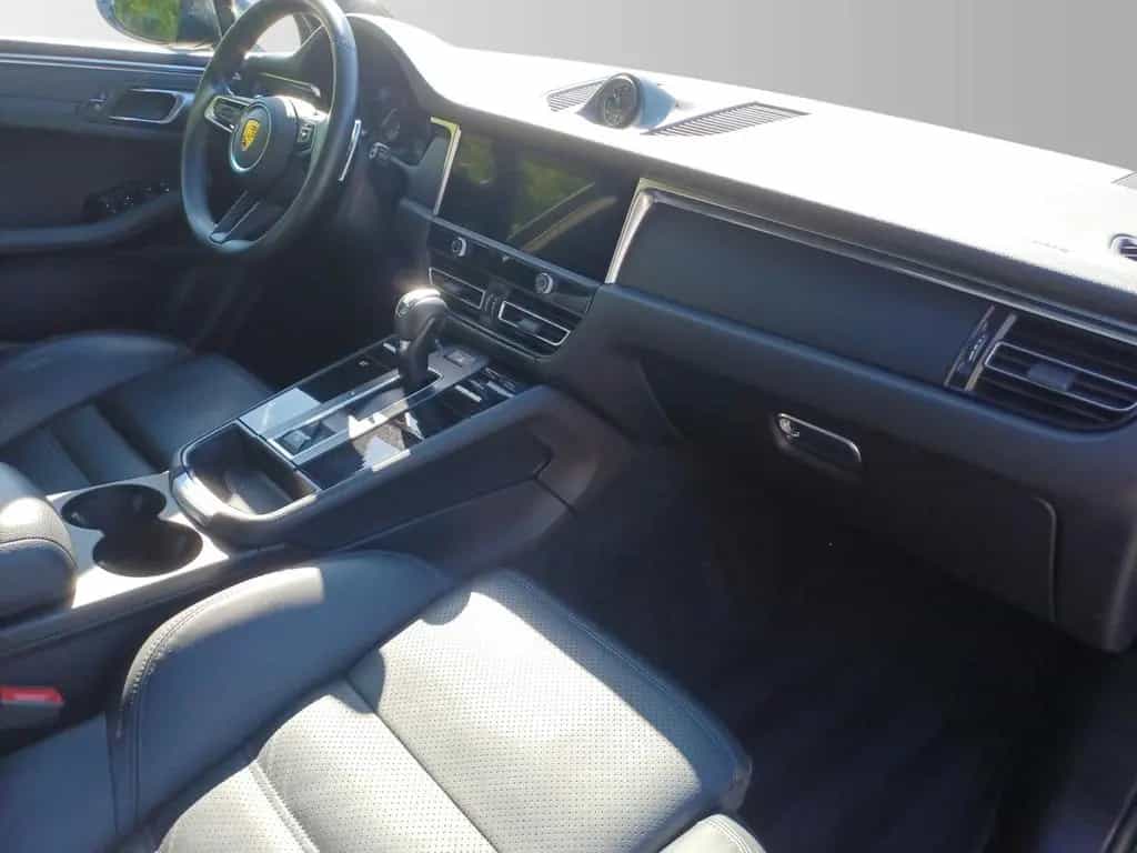 Porsche Macan 2.0 01/2023-photo-12