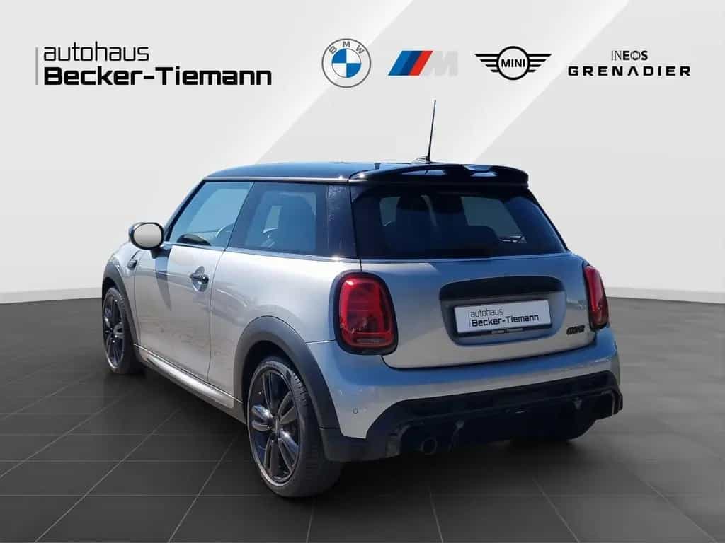 MINI Cooper John Cooper Works Trim 03/2023-photo-3