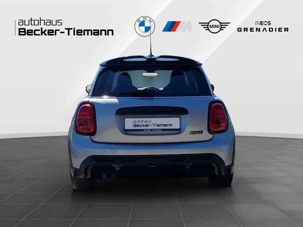 MINI Cooper John Cooper Works Trim 03/2023-photo-4