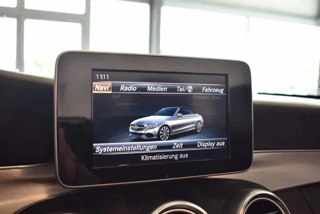 Mercedes-Benz C-Class 180 Cabrio AUT./AMG-LINE/NAVI/AIRSCARF/AMBI 04/2017-photo-33