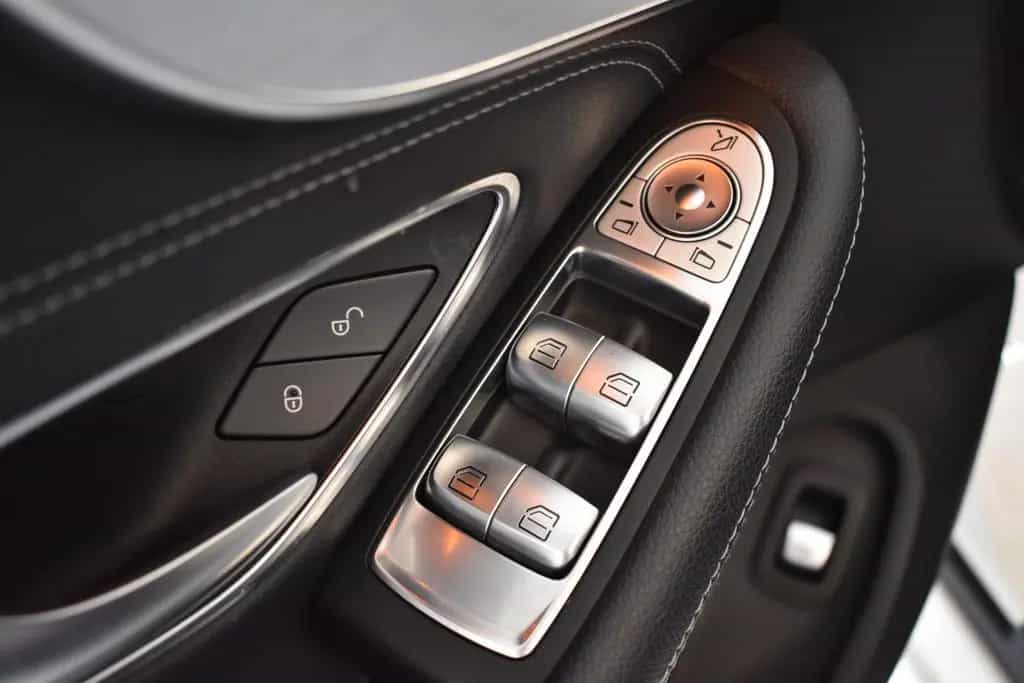 Mercedes-Benz C-Class 180 Cabrio AUT./AMG-LINE/NAVI/AIRSCARF/AMBI 04/2017-photo-34