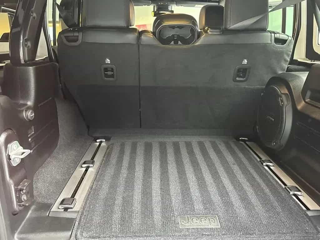 Jeep Wrangler Rubicon DualTop/Tempom./AHK/1.Hand 07/2021-photo-27