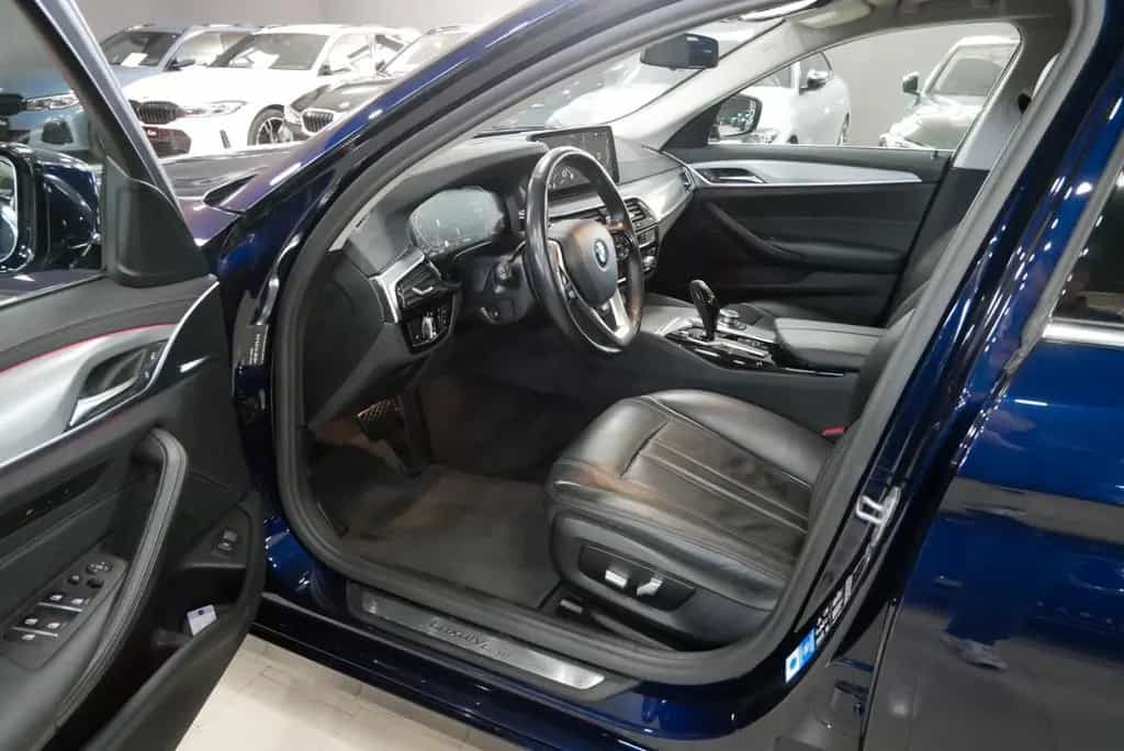 BMW 530 i xDrive Touring Luxury Line AHK HuD Stdhzg 03/2022-photo-10