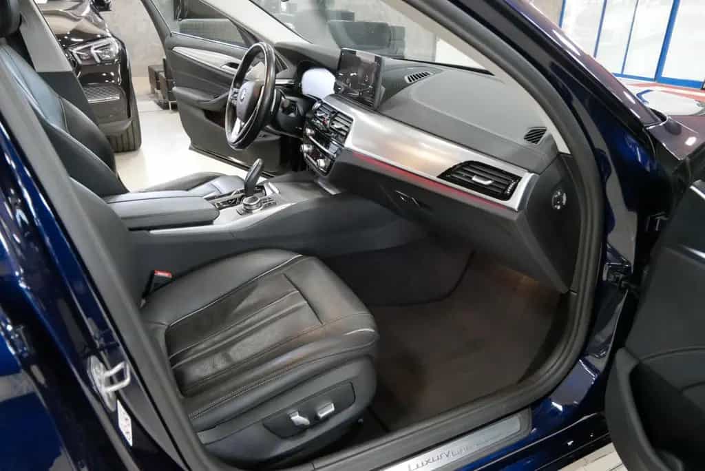 BMW 530 i xDrive Touring Luxury Line AHK HuD Stdhzg 03/2022-photo-21