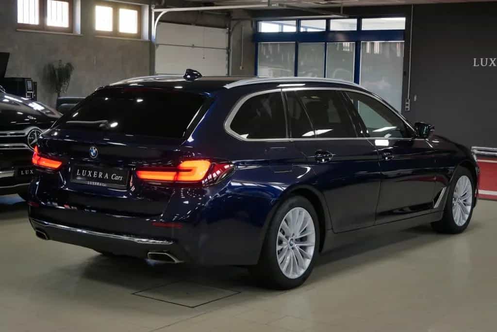 BMW 530 i xDrive Touring Luxury Line AHK HuD Stdhzg 03/2022-photo-4