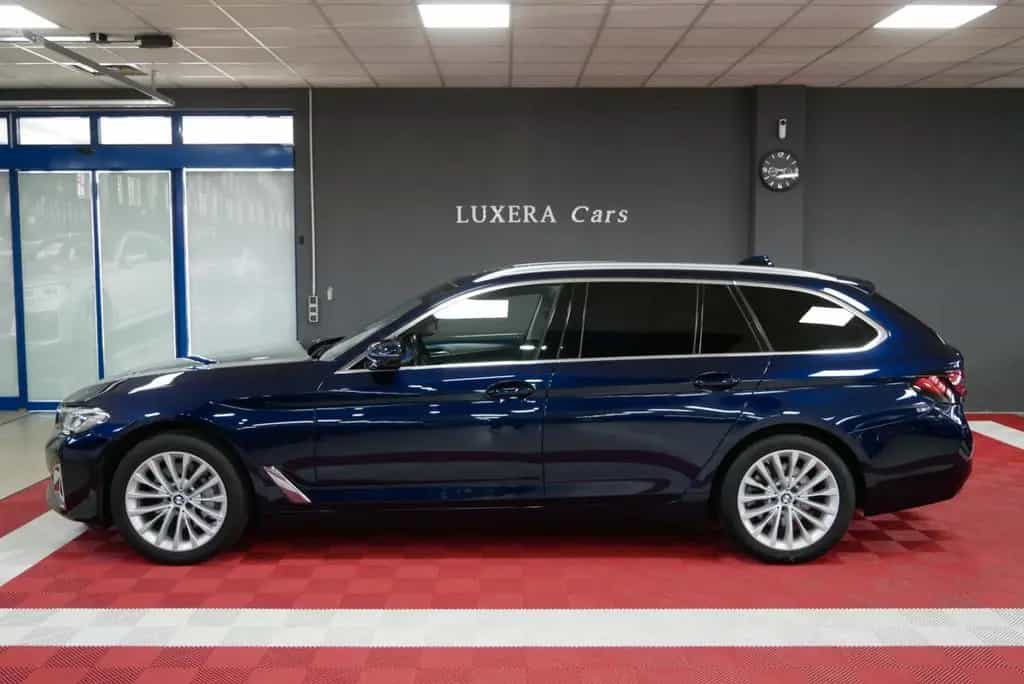 BMW 530 i xDrive Touring Luxury Line AHK HuD Stdhzg 03/2022-photo-9
