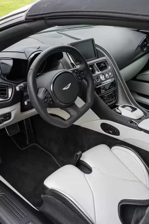 Aston Martin DBS V12 Volante 770 Ultimate Carbon/ Mattblack 01/2024-photo-10