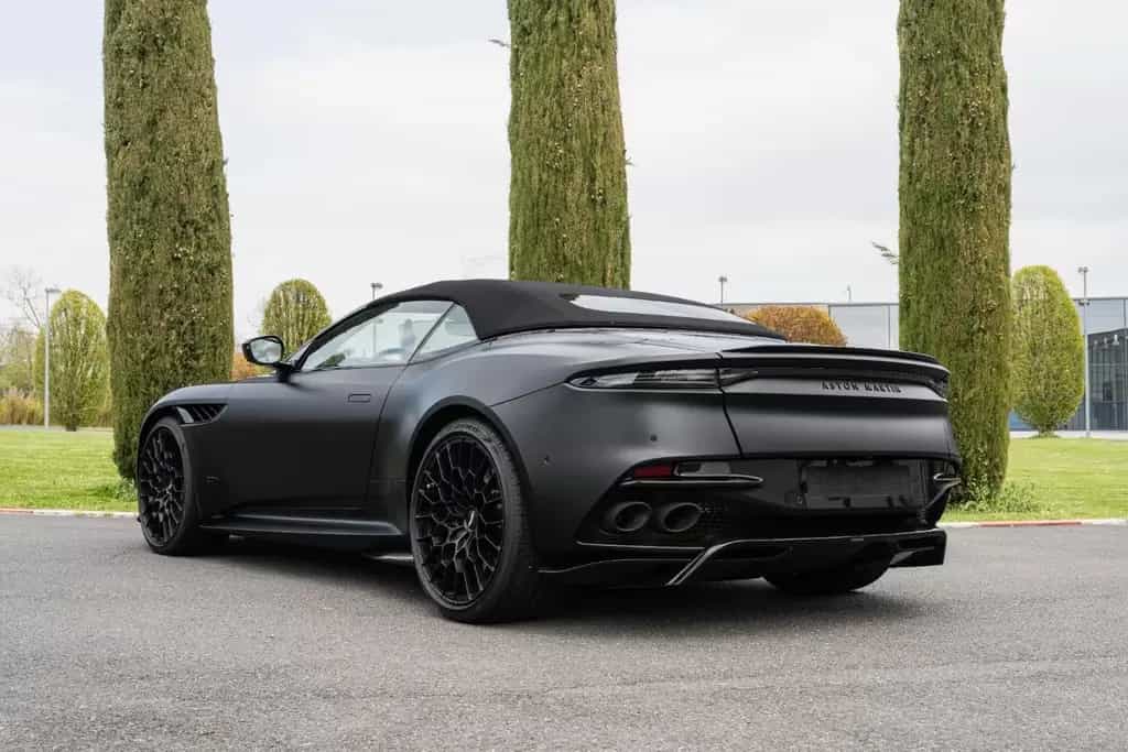 Aston Martin DBS V12 Volante 770 Ultimate Carbon/ Mattblack 01/2024-photo-15
