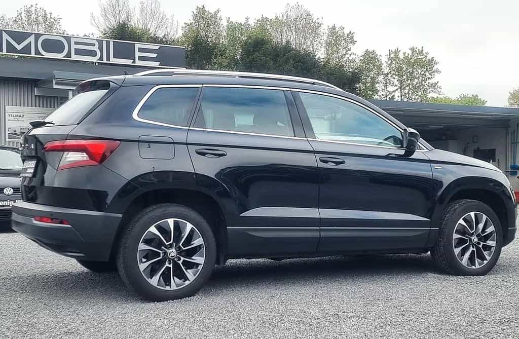 Skoda Karoq Drive NAVI KAM PDC TEMP SITZH ALU LED TOP 07/2020-photo-10
