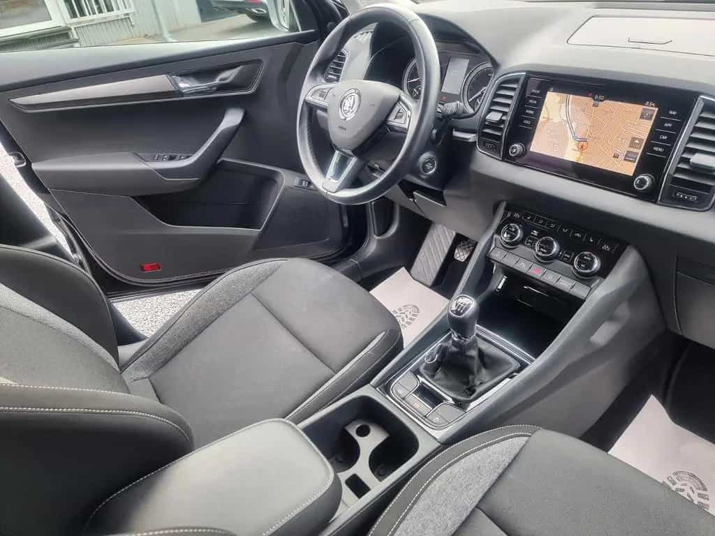 Skoda Karoq Drive NAVI KAM PDC TEMP SITZH ALU LED TOP 07/2020-photo-14