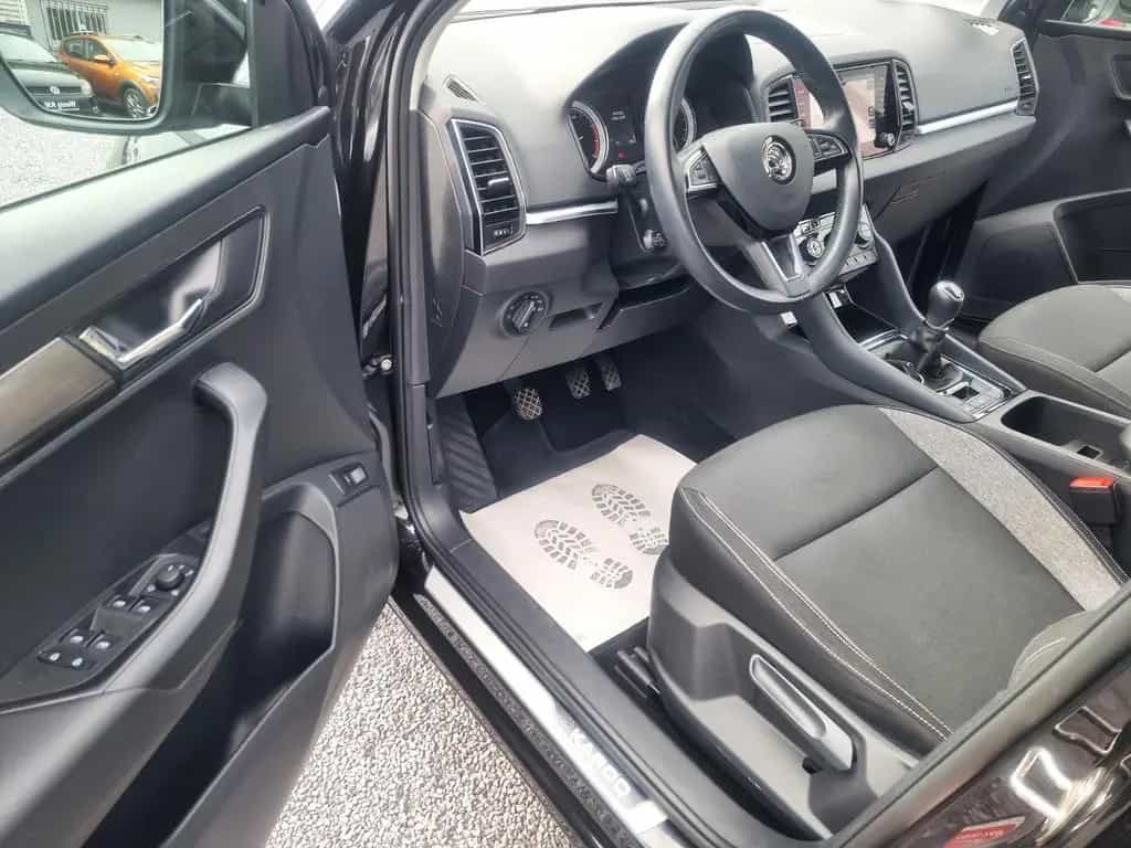 Skoda Karoq Drive NAVI KAM PDC TEMP SITZH ALU LED TOP 07/2020-photo-18