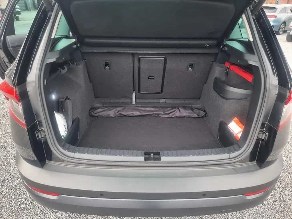 Skoda Karoq Drive NAVI KAM PDC TEMP SITZH ALU LED TOP 07/2020-photo-25