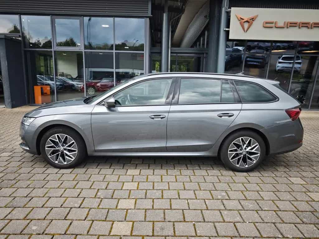 Skoda Octavia Combi Tour 116PS NAVI+AHK+SHZ+LED+APP+ 01/2023-photo-7