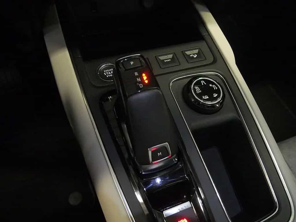 Citroën C5 Aircross BlueHDi 180 Feel PDC NAVI LED PANO 01/2019-photo-8