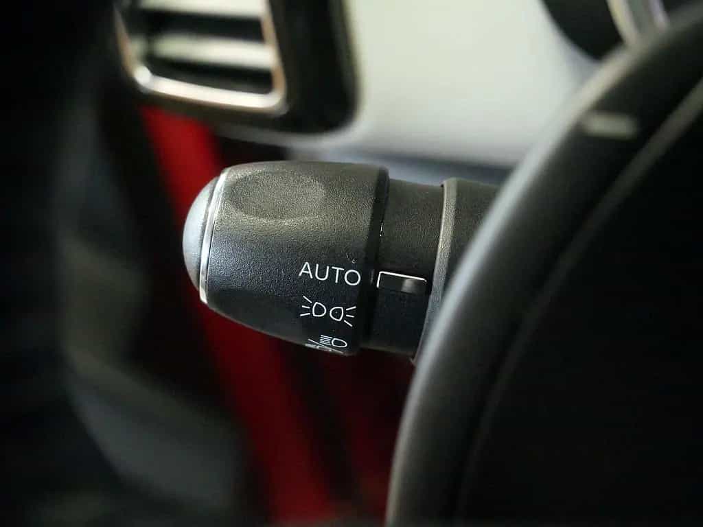 Citroën C5 Aircross BlueHDi 180 Feel PDC NAVI LED PANO 01/2019-photo-9