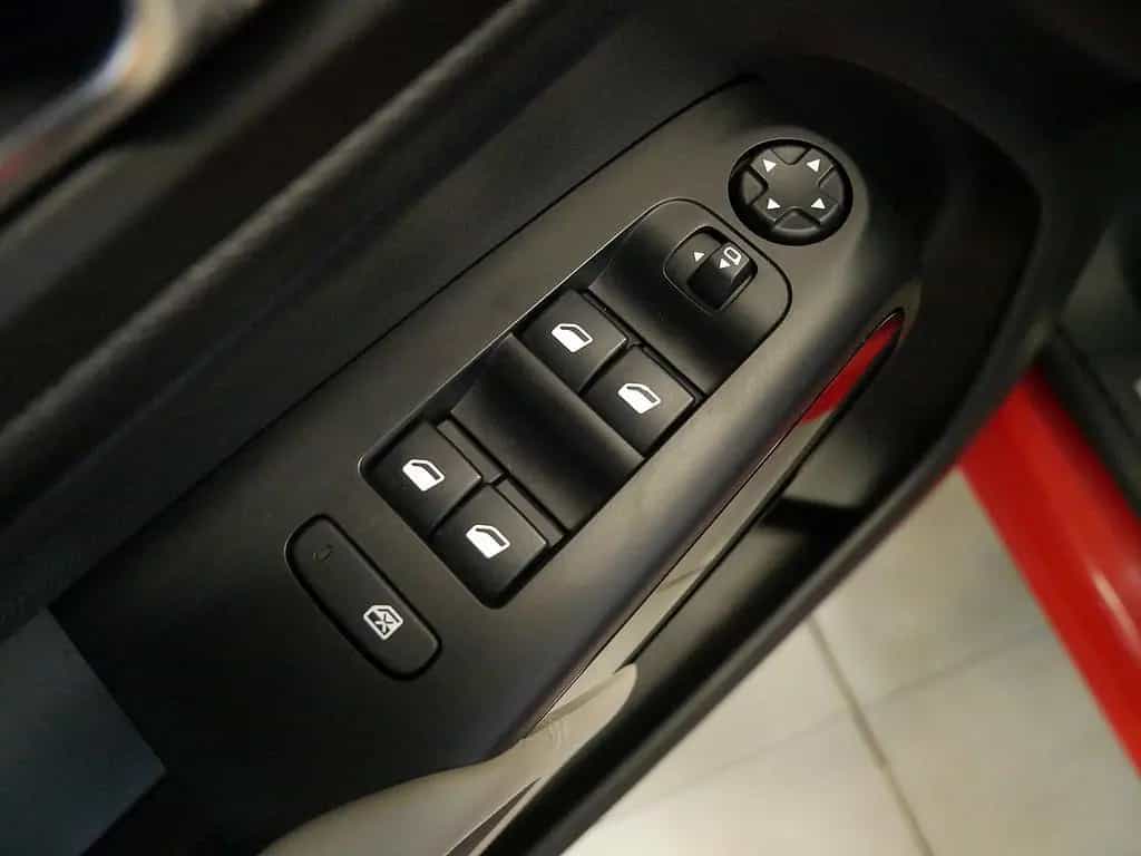 Citroën C5 Aircross BlueHDi 180 Feel PDC NAVI LED PANO 01/2019-photo-2