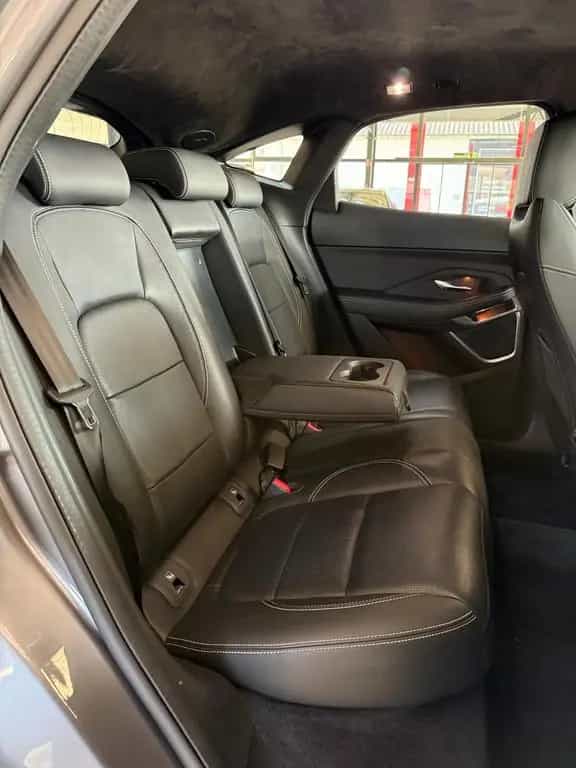 Jaguar E-Pace R-Dynamic S AWD Meridian 02/2022-photo-29