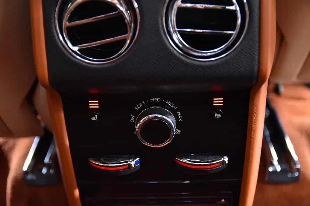 Rolls-Royce Cullinan - 02/2020-photo-23