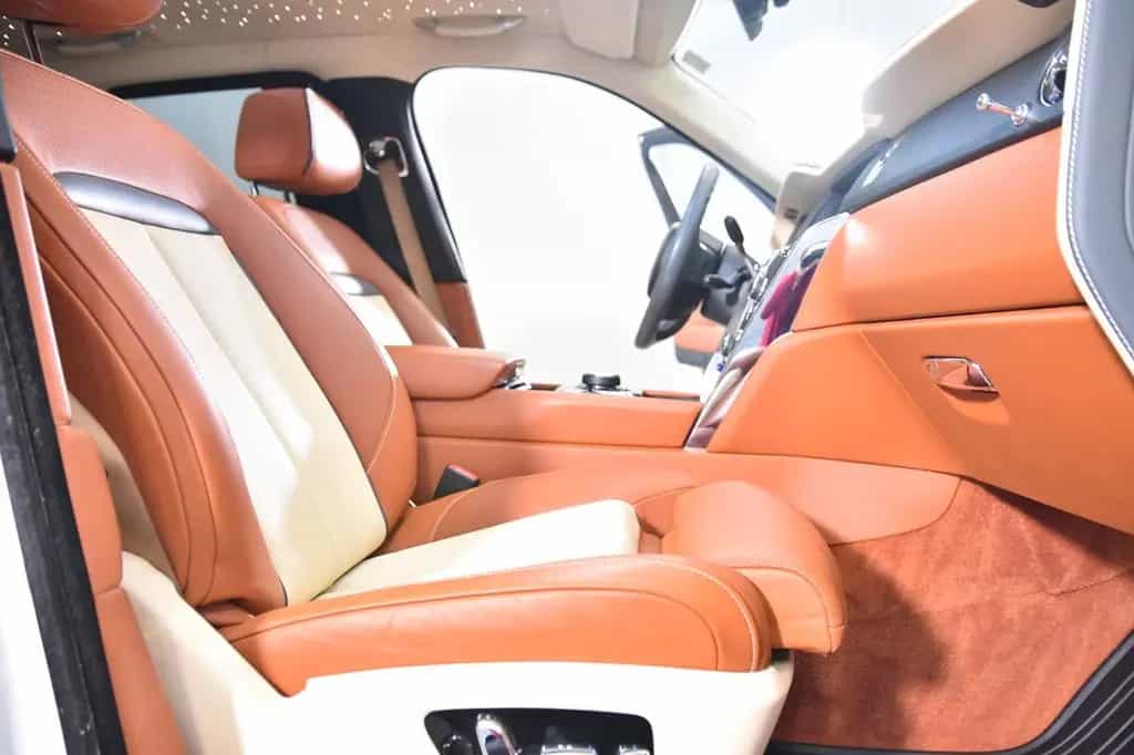 Rolls-Royce Cullinan - 02/2020-photo-9