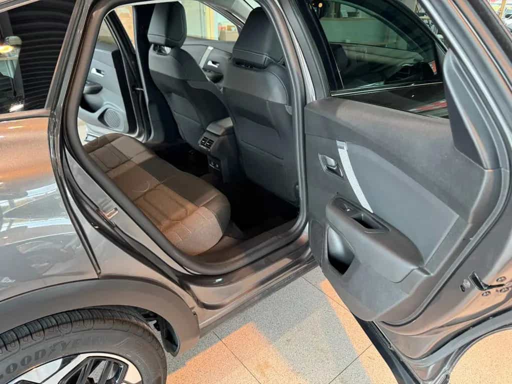 Citroën C4 Lim. Feel Pack 49000KM LED ACC KAM 1.HAND 03/2021-photo-14