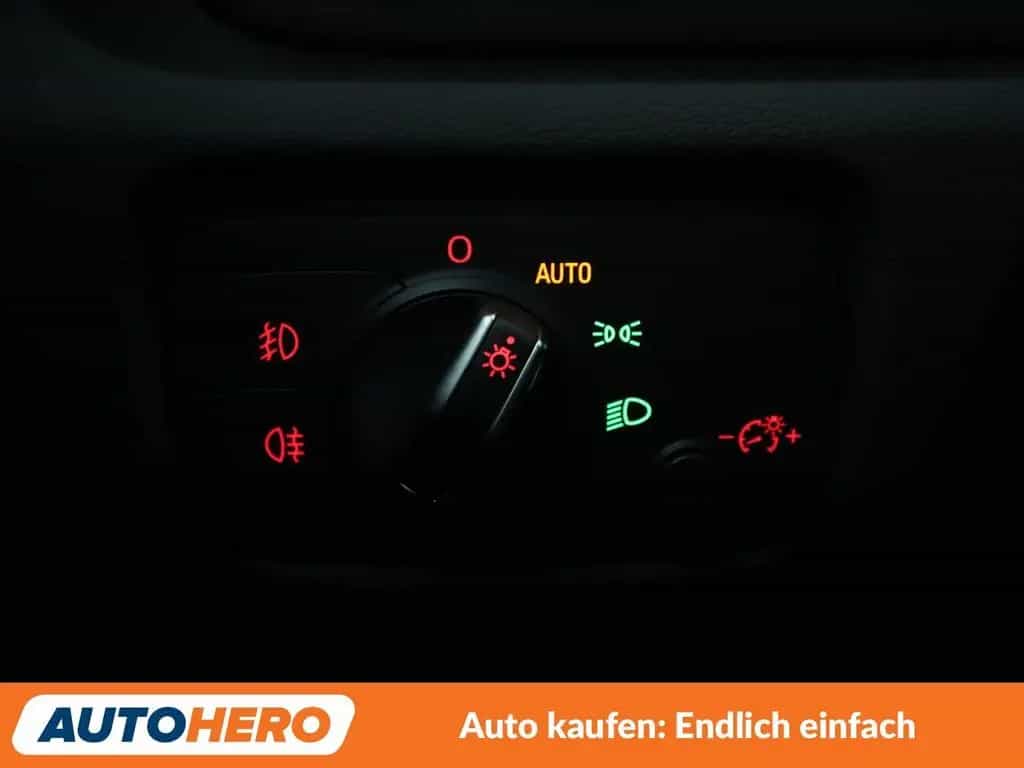 Audi A3 Sportback 1.4 TFSI Ambition Aut.*NAVI*XENON* 01/2016-photo-24