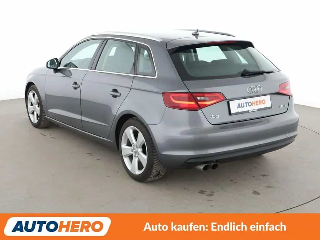 Audi A3 Sportback 1.4 TFSI Ambition Aut.*NAVI*XENON* 01/2016-photo-3