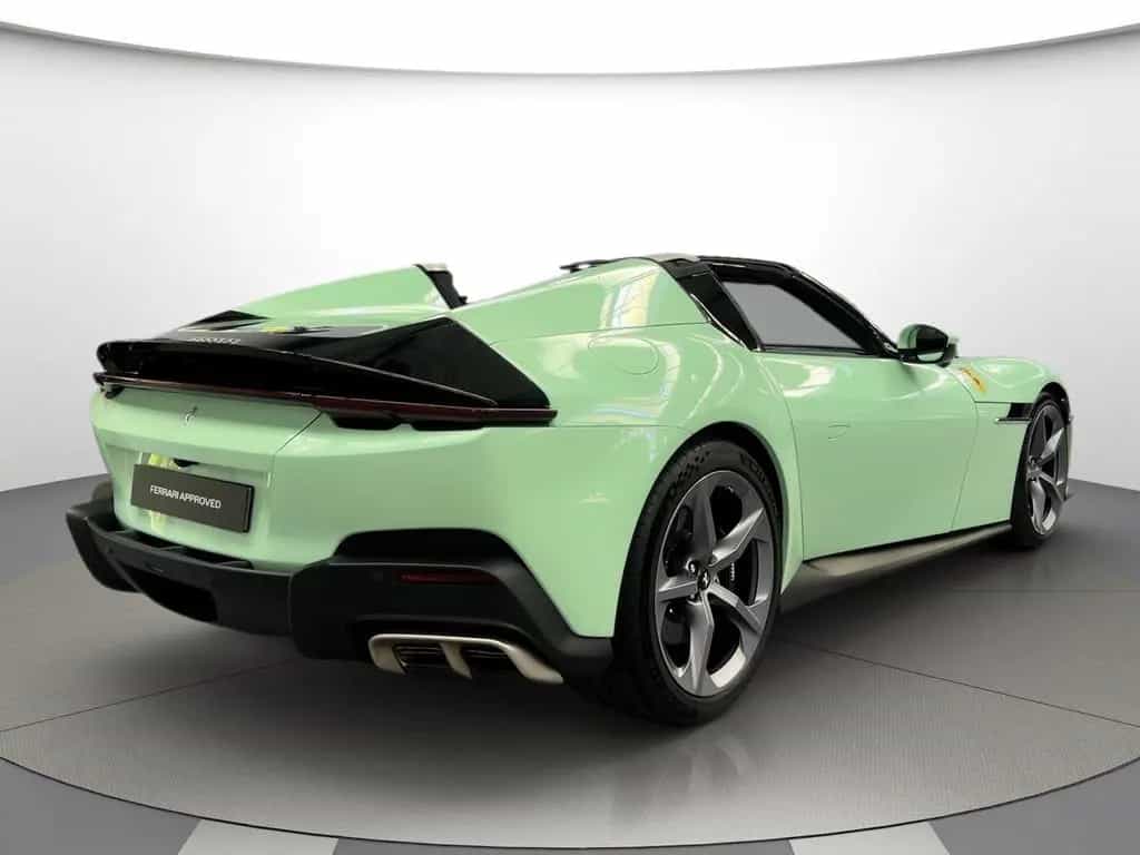 Ferrari 12Cilindri Spider verde pallido*painted shields* 06/2025-photo-19