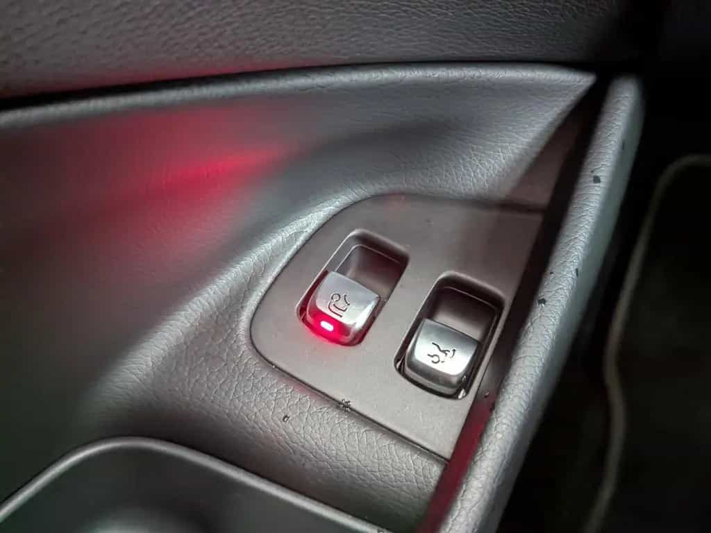 Mercedes-Benz E 450 T Avantgarde 4Matic LED+NAVI+AHK+SHZ+RFK+ 02/2019-photo-30