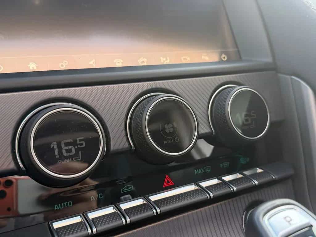 Jaguar F-Type /R-DYNAMIC/KAMERA/MERIDIAN/SPORT-ABGAS 02/2022-photo-31