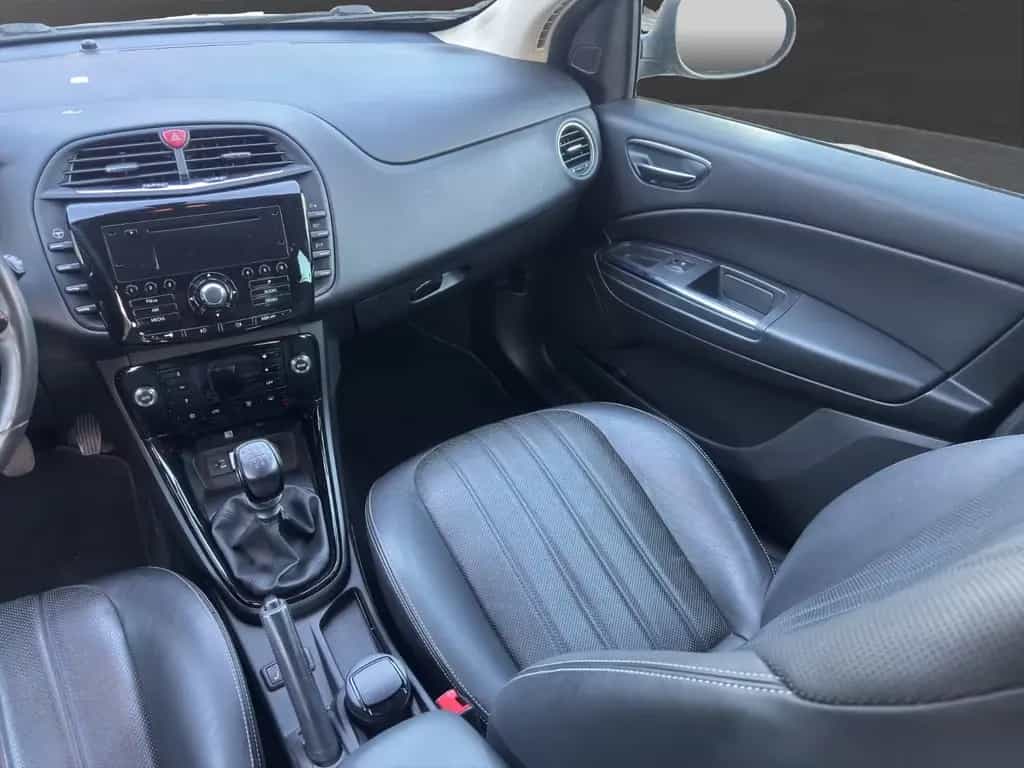 Lancia Delta 1.6 MultiJet Klima LED Leder PDC Sitzheiz. 03/2014-photo-11