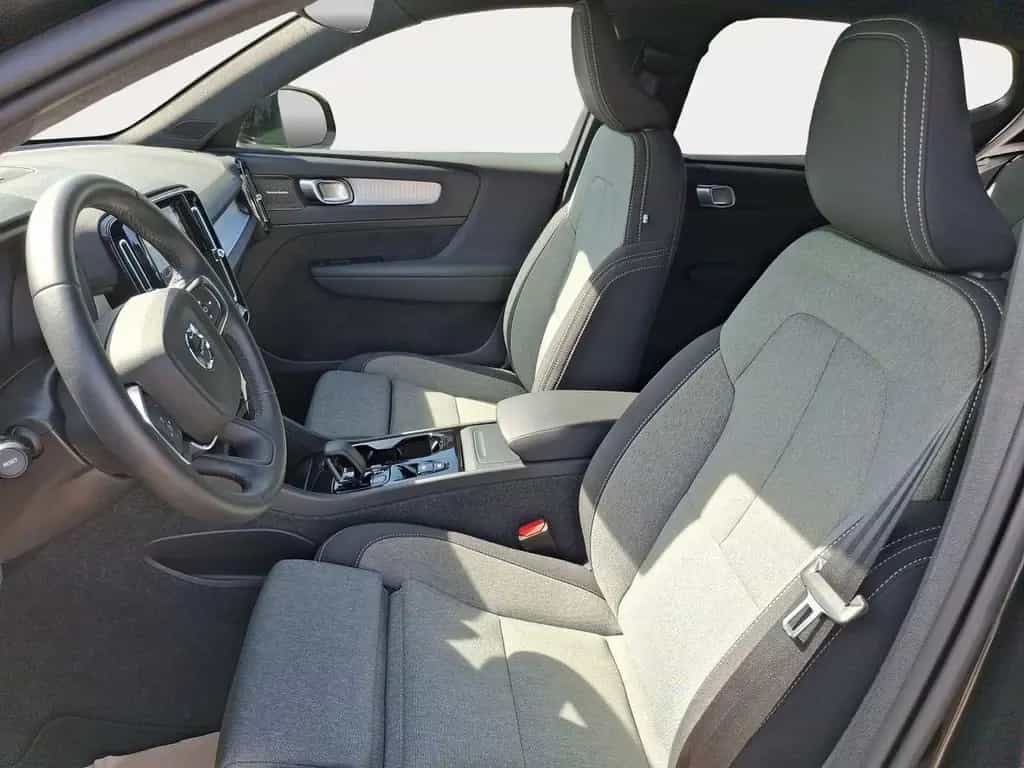 Volvo XC40 Black Edition Plus, B3 360° Kamera Harman/K 04/2025-photo-11