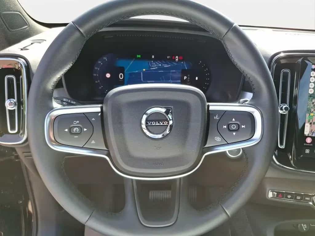 Volvo XC40 Black Edition Plus, B3 360° Kamera Harman/K 04/2025-photo-13