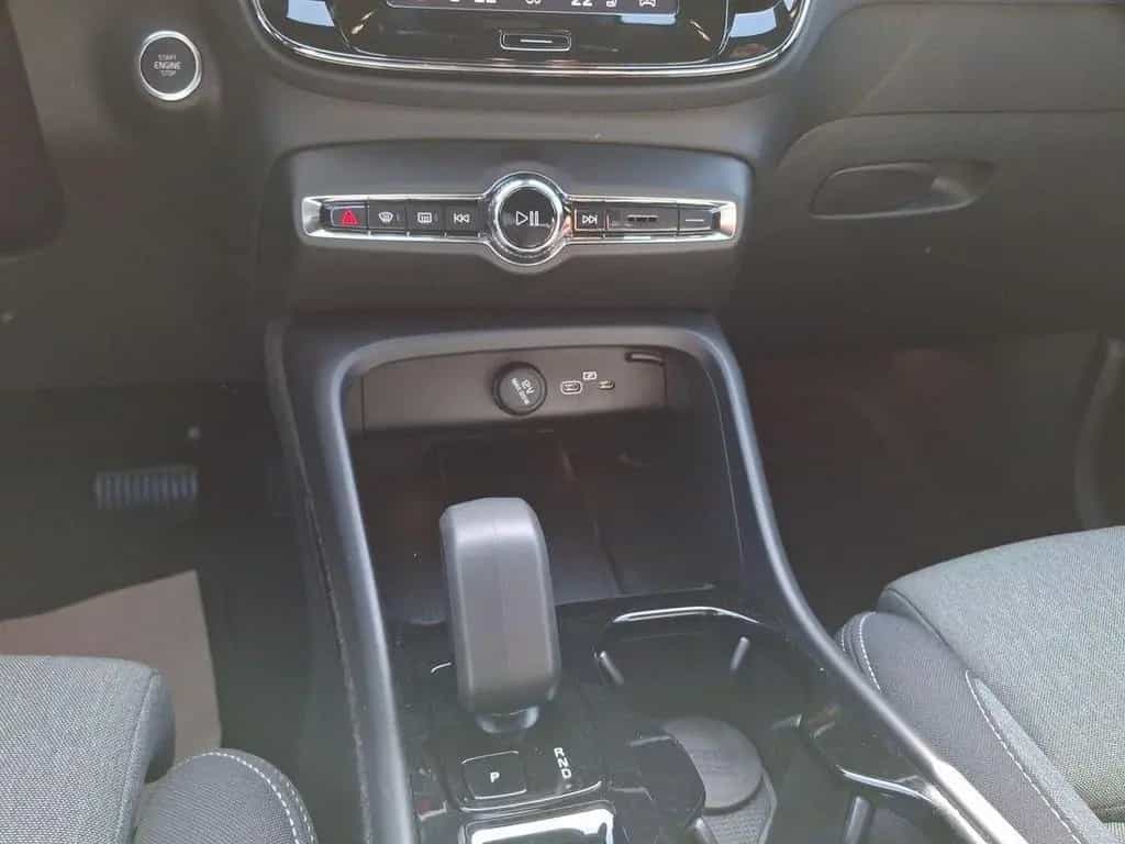Volvo XC40 Black Edition Plus, B3 360° Kamera Harman/K 04/2025-photo-15