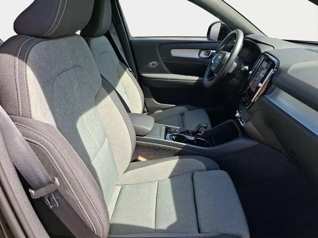 Volvo XC40 Black Edition Plus, B3 360° Kamera Harman/K 04/2025-photo-17